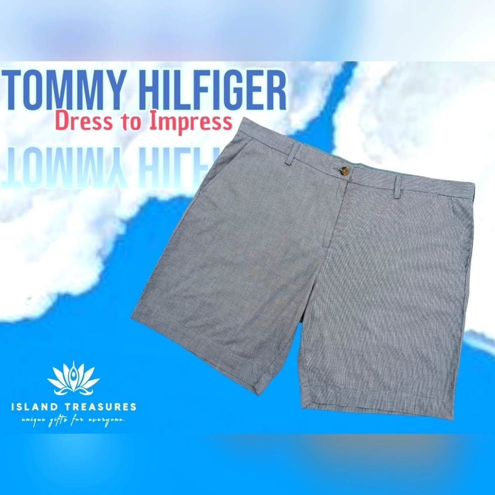 NWT Tommy Hilfiger Custom Men’s 100% Cotton Blue White Shorts Relaxed Size 44